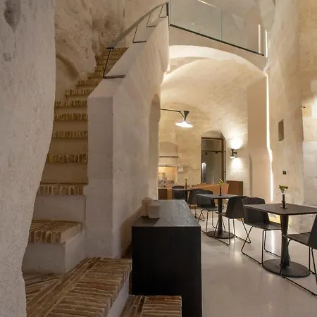 Pianelle 4* Matera
